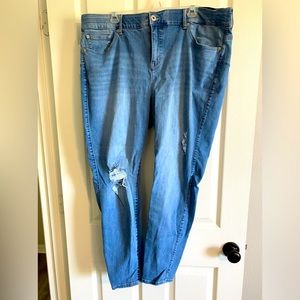 Torrid size 22R ~ Distressed ~ Control Top ~ Bombshell Skinny Jeans!